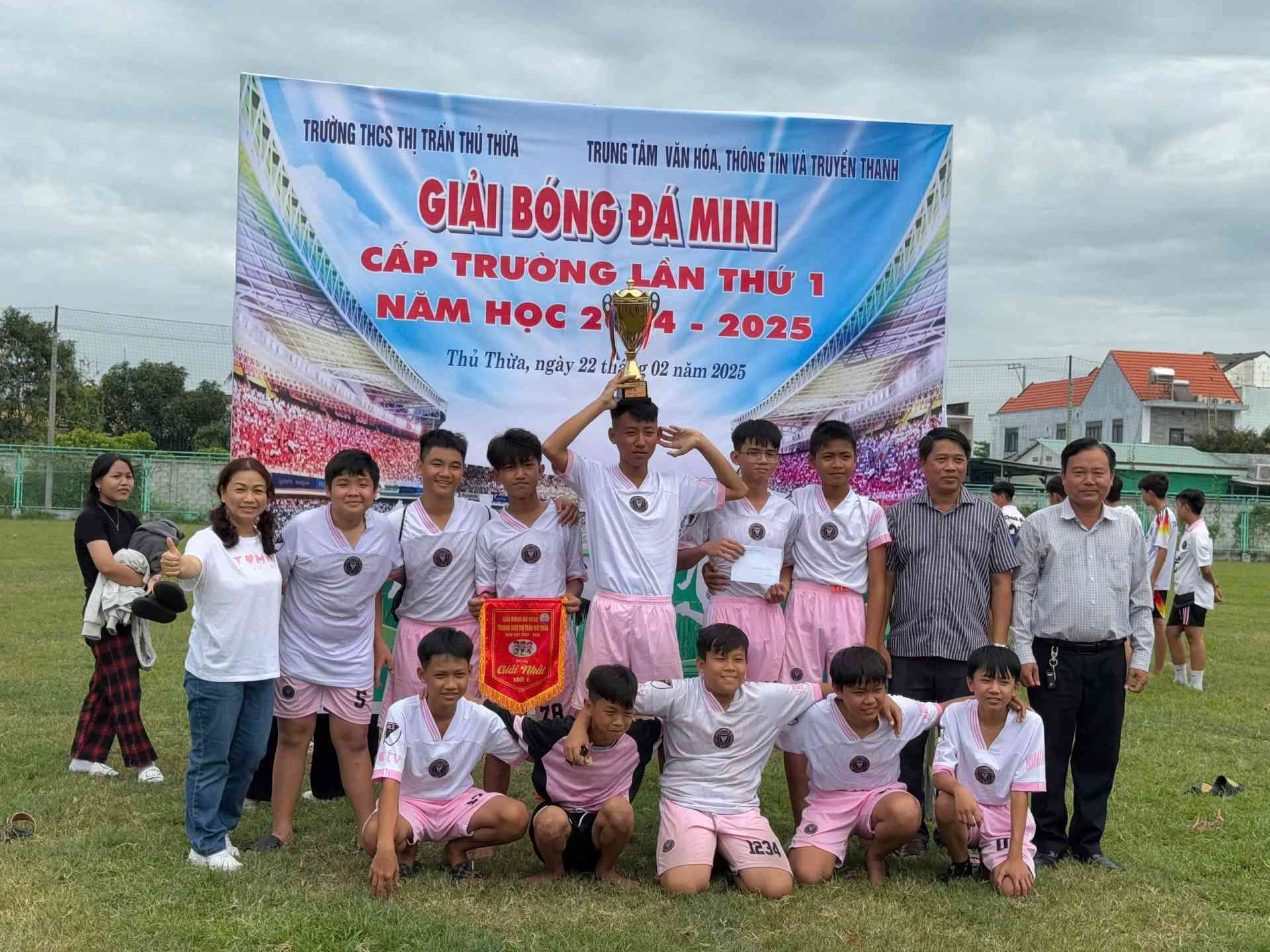 Đôi vô địch 8.1