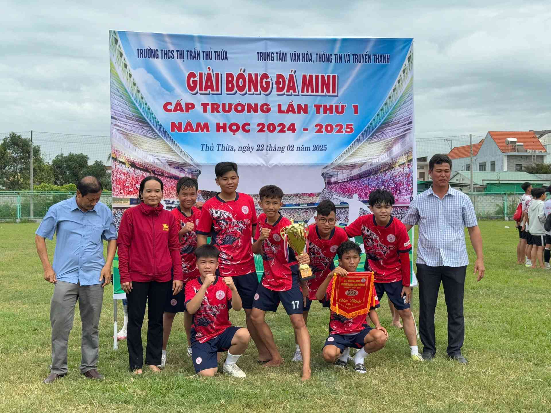 Đội vô địch 9.3